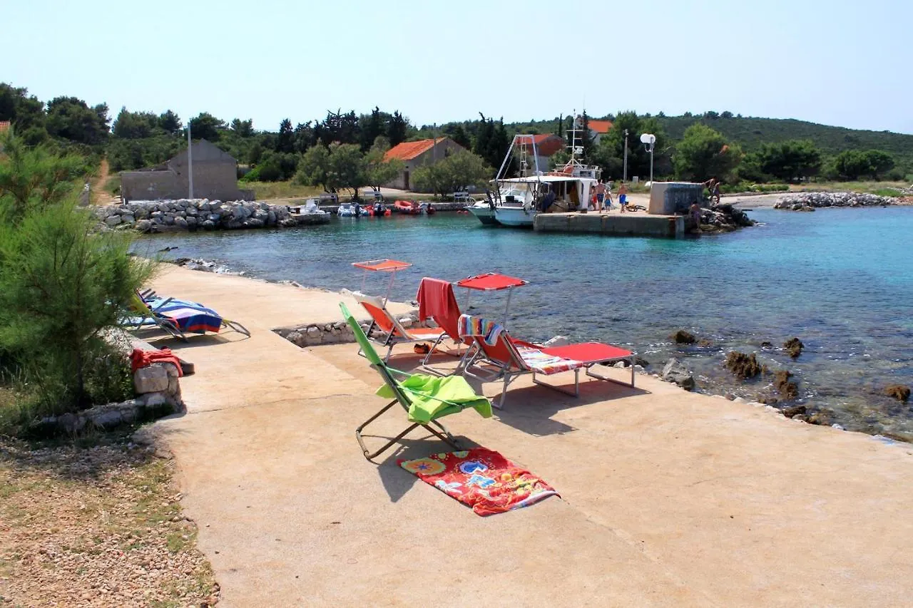 Apartments And Rooms With Parking Space Susica, Ugljan - 8265 קרואטיה